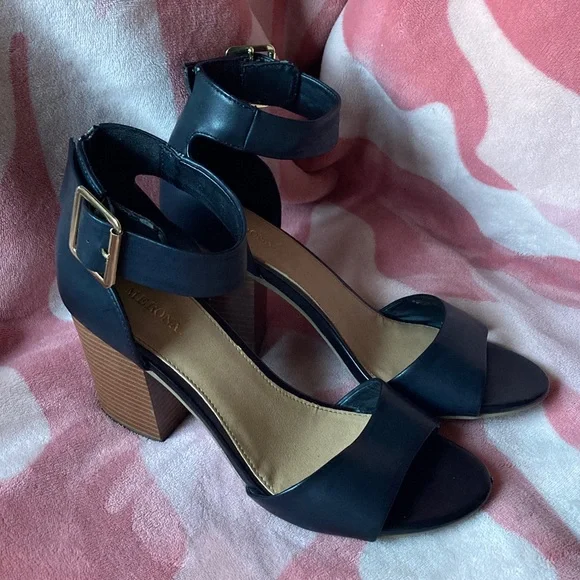 Merona Black Ankle Strap Sandals - Picture 8 of 10